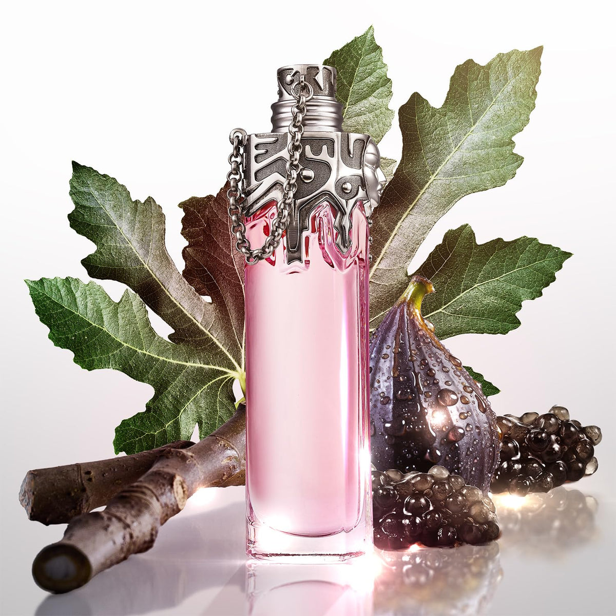 Eau de Parfum 2.7 Fl Oz V1517